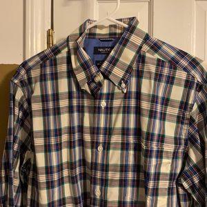Nautica Classic Fit button down size M